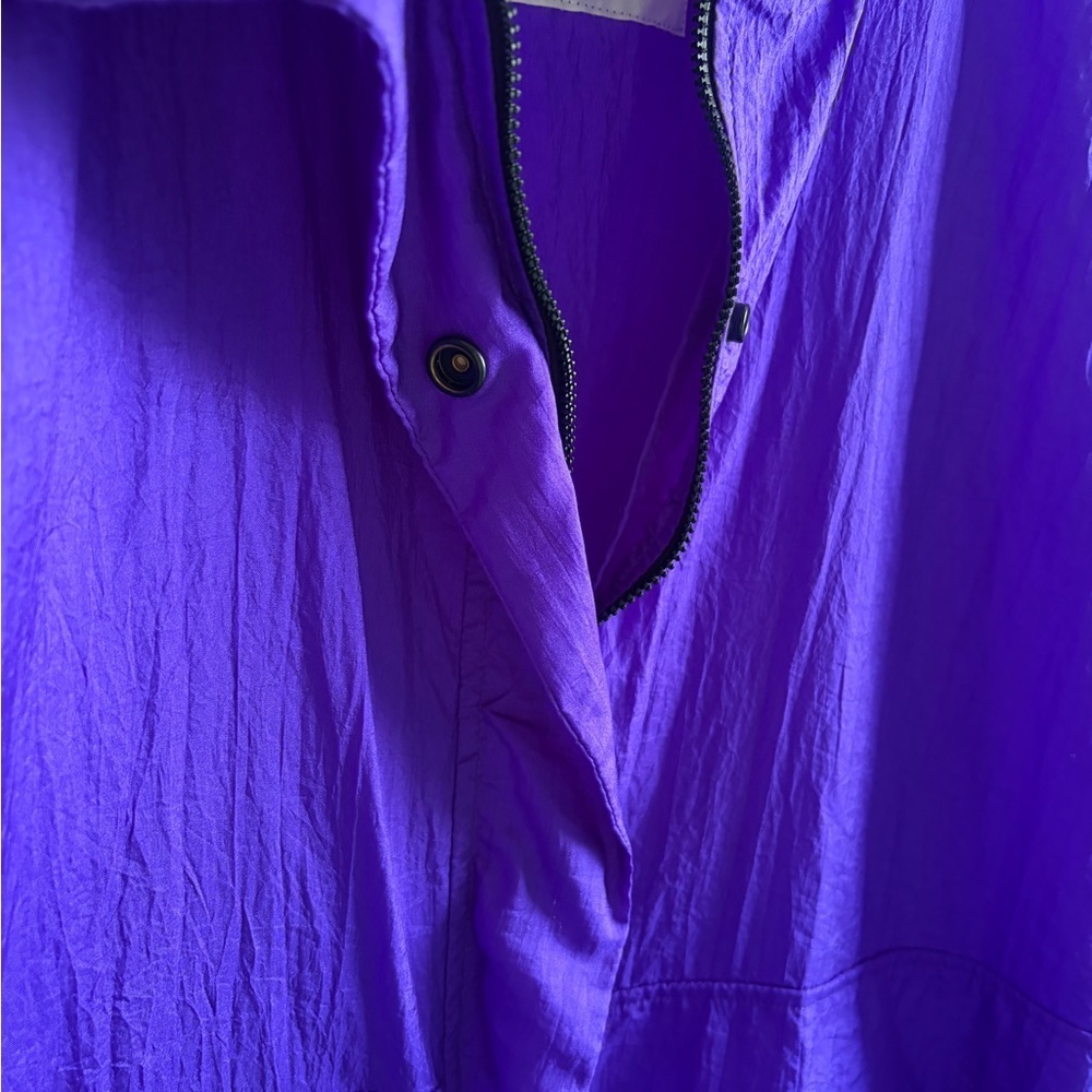 Excellent condition size XL Mossimo Purple Women's Windbreaker. Pockets. - Picture 3 of 9